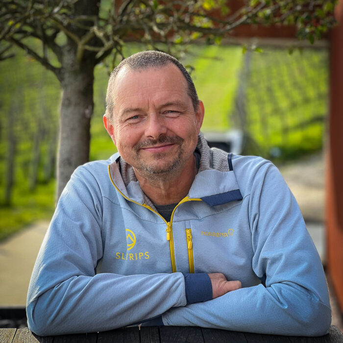 Bostjan Strnad, Slotrips hiking guide